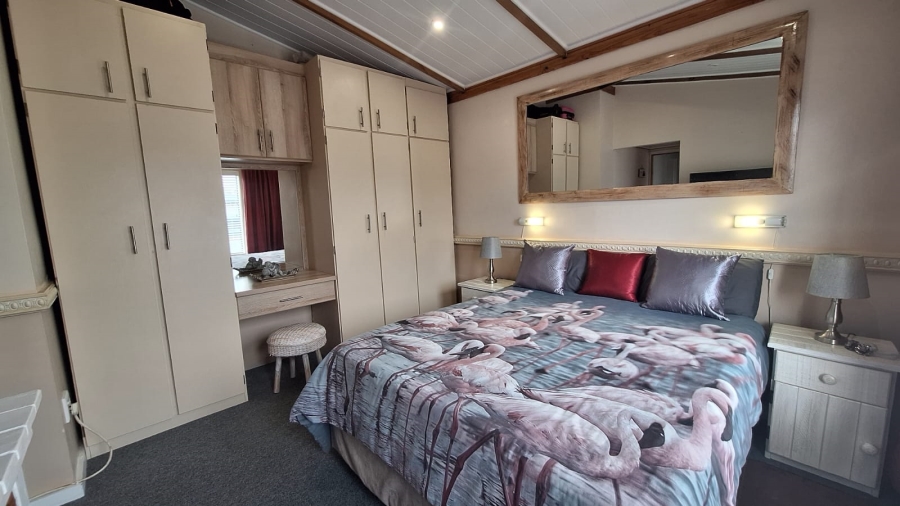 4 Bedroom Property for Sale in Stilbaai Wes Western Cape